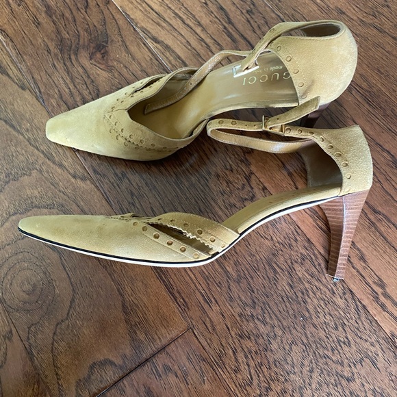 Suede Gucci Heel with Ankle Strap 8.5B - Picture 3 of 8